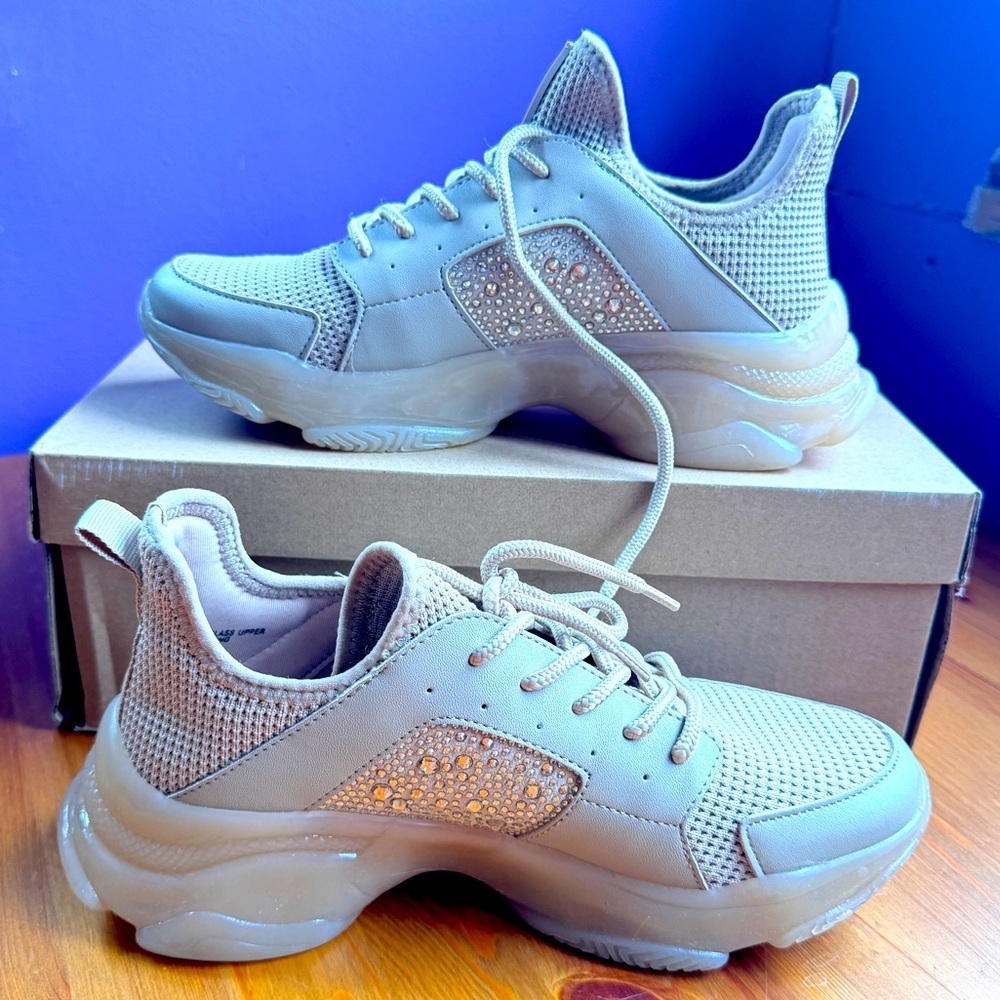 Steve Madden Beige Sneakers